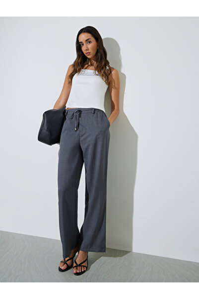 Styli Grey Solid Wid Leg Pants With Pocket