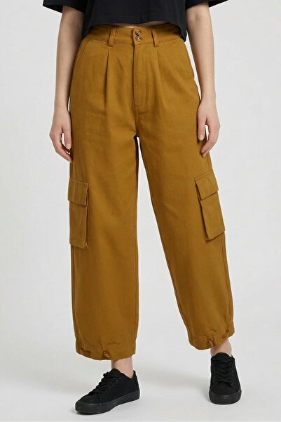 vivere Women Regular Fit Plain Cargo Pants, Caramel Brown