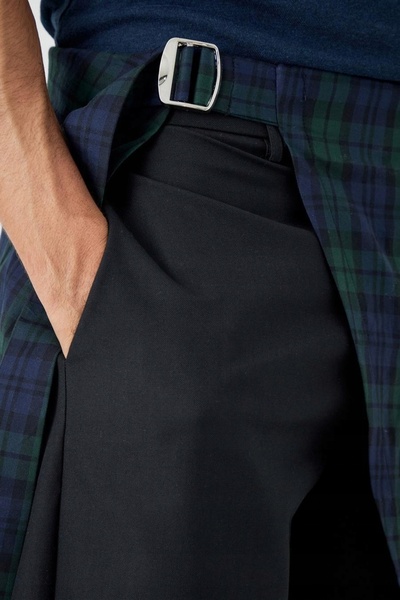 NO BRAND Pantaloni negri din material textil cu fustă în carouri, croială dre...