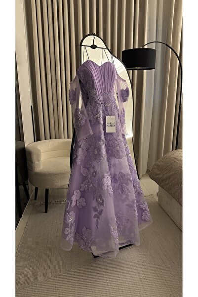 Nareen Fashion فستان سهرة فاخر بلون موف ناعم يمنح إطلالة حالمة تجمع بين الرقي...
