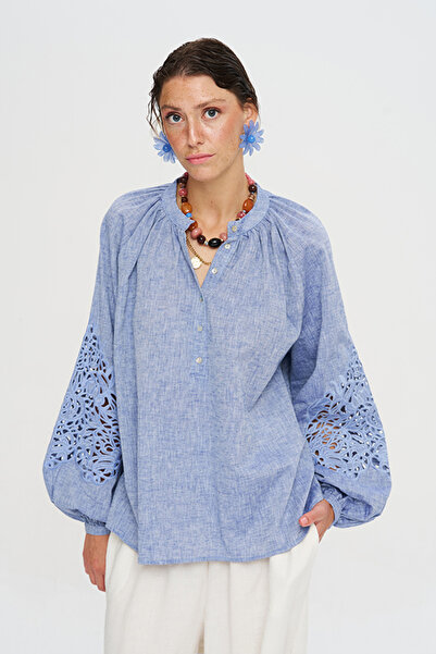 Orfeo Negro Women's Blouse with Openwork Lace Detail on the Sleeves and High ...