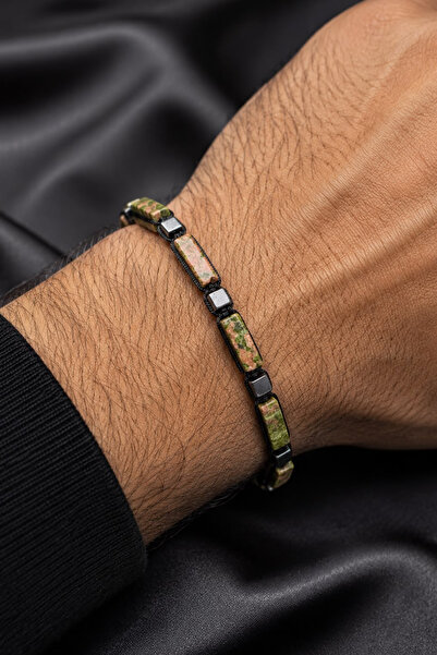 Valmont Accessories Green Natural Stone Look Adjustable Men's Bracelet with L...