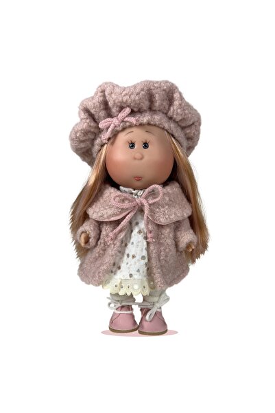 Nines D'Onil Papusa Nines D’Onil, Colectia Little Mia, Mia Winter, cu miros d...