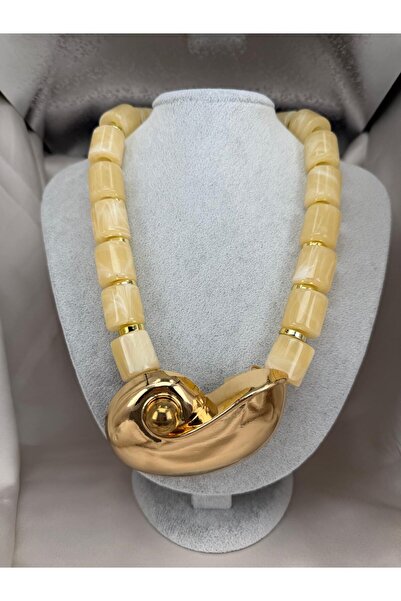 ZS Aksesuar Women's Marble Patterned Bead Necklace Gold Large Metal Detailed ...
