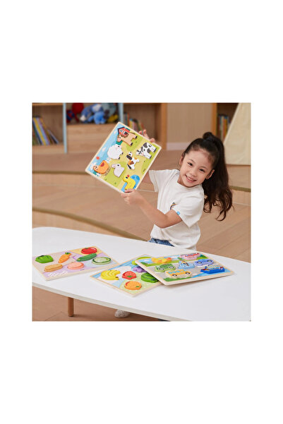 Viga Puzzle din lemn cu 12 piese, cu 4 puzzle-uri fiecare, într-un suport.
