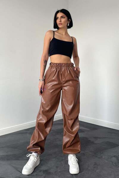 Moda Days Pantaloni lungi de damă din piele artificială camel, cu talie elast...