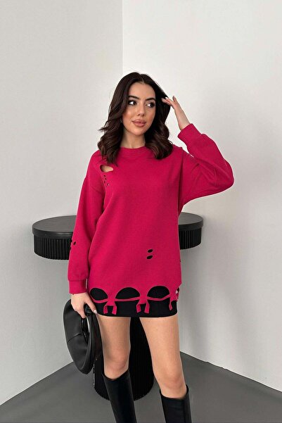Moda Days بلوزة نسائية ذات أكمام طويلة وياقة دائرية وتفاصيل مقطوعة بالليزر با...