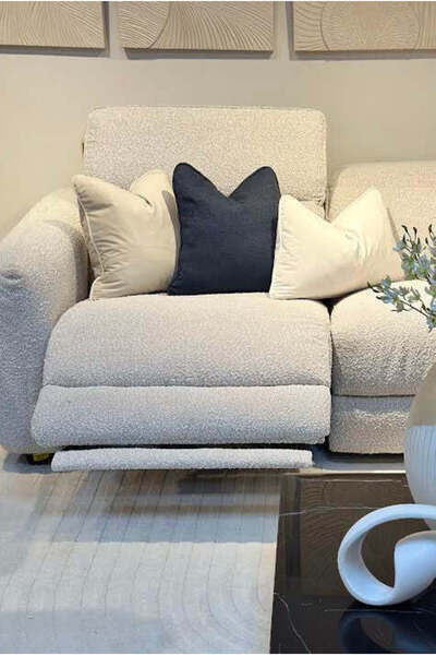 Roots Furniture Cloudy White Motion Power Laf
