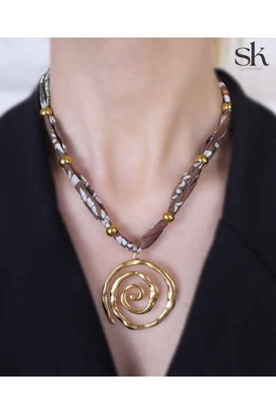 Spiral Uçlu Kolye
