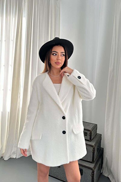 Clothes Fast Women's Ecru Furry Plush Coat with Buttoned Pocket Detail and No...