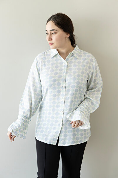 LINELLE White Geometric Dot Smocked Cuff Shirt