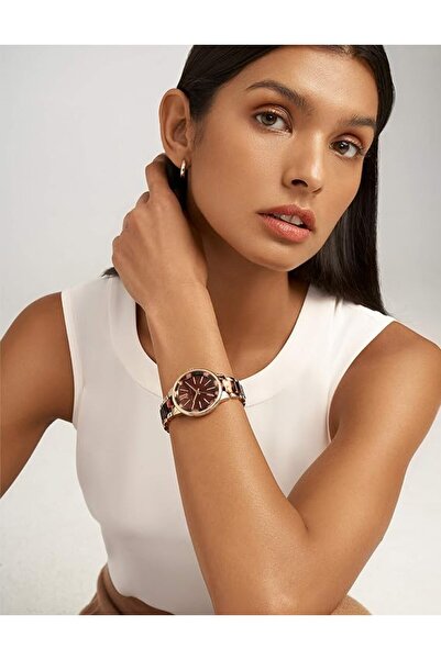 Anne Klein ساعة نسائية بسوار من الراتنج