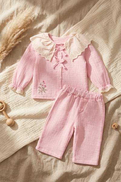 ciciben Kız Bebek Pembe Müslin 2'li Takım - Dantel Detaylı Geniş Yaka Nakışlı Bluz Ve Pantolon Kombini 9-24