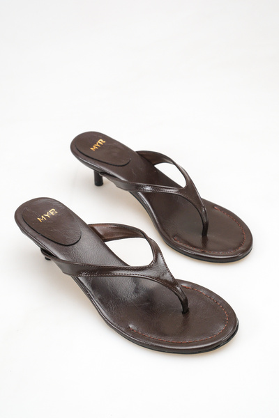 meyra'nın ayakkabıları Women's Detailed Heeled Sandals with Flip-Flop Detail,...