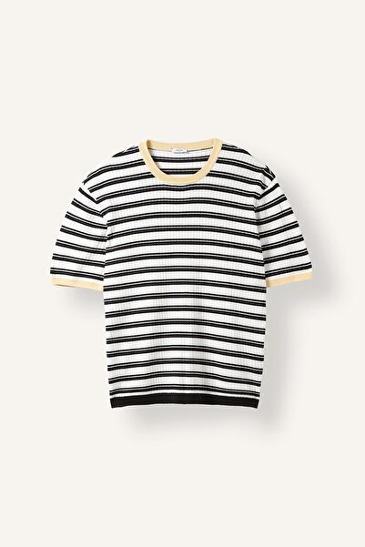 DeFacto Relax Fit Crew Neck Short Sleeve Striped Ribbed T-Shirt H6669Ax26Au