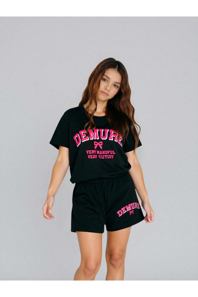 Take Two By Styli Teen Girls Printed T-Shirt and Shorts Set