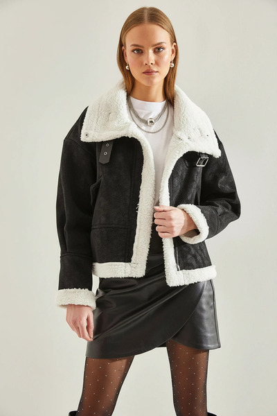 Efnaz style Women's Laminated Black and White Coat with Collar Buckle