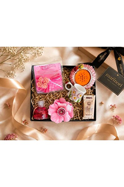 MARMORİ 🌸☕ Pembe Çiçekli Kahve Keyfi Hediye Kutusu ✨