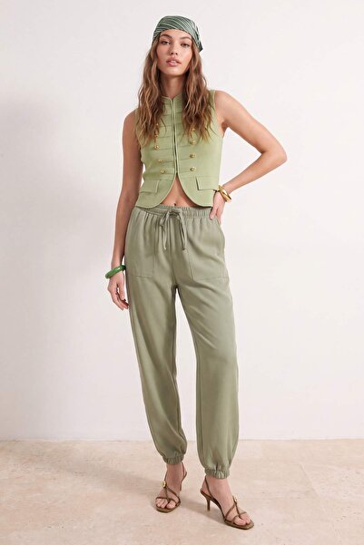 Trendyol Kollektion Khaki Jogger-Hose mit entspannter Passform TWOSS26PL00060