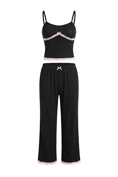 Trendyol Collection طقم بيجامة محبوكة بتفاصيل دانتيل أسود/قطني THMAW27PT00035