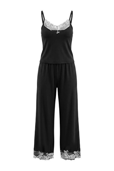 Trendyol Collection طقم بيجامة محبوكة من الدانتيل الأسود THMAW27PT00069