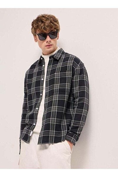 The Bear House Men's Black with White Tartan Check Relax Fit Overshirt for Ev...
