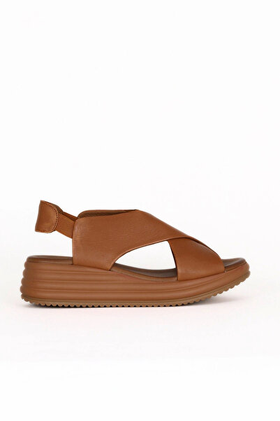 Bueno Shoes صندل نسائي بكعب عريض من الجلد الداكن 01wy5703