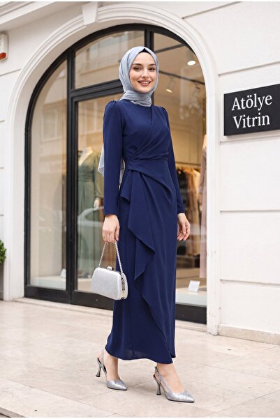 Modamorfo Rochie asimetrică din crep cu fustă Allerli în față - bleumarin
