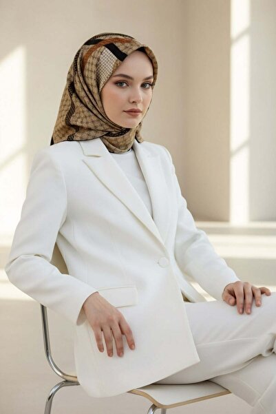 Vissona %100 Twill İpek Monogram Ve Şerit Desenli Bej - Siyah Renkli 90x90 Eş...
