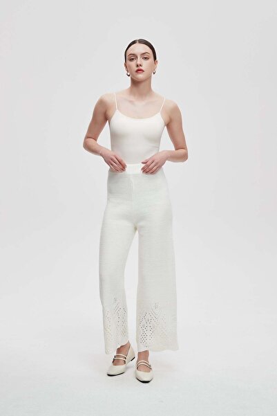 Livia Knit Bottom Solid Long Pants