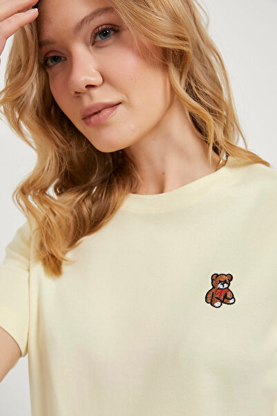 Arma Life Women's Summer Teddy Bear Embroidered Short Sleeve Yellow T-Shirt