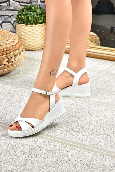 Fox Shoes Beyaz Kadın Dolgu Topuklu Ayakkabı K674305009