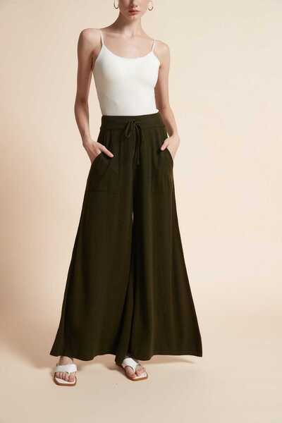Yola Long wide trousers with pockets and waist tie