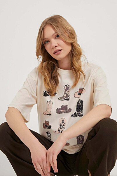 Arma Life Women's Cowboy Theme Printed Crew Neck Stone T-Shirt