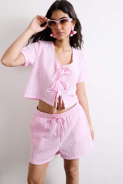 DeFacto Regular Fit V-Neck Wrinkled Textured Fabric Short Sleeve Pink Blouse ...