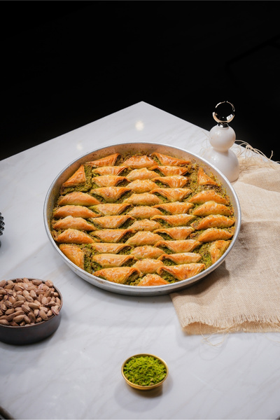 Koçak Baklava Özel Şöbiyet 3 Kg Tepsi (55-60 Dilim) - Tepsi Bedeli Dahildir