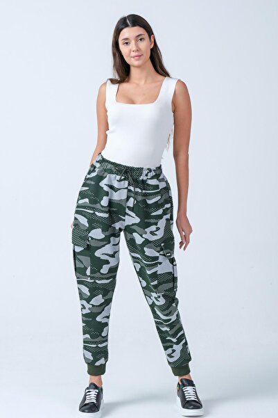 ALEXANDERGARDI Camouflage Patterned Cargo Pocket Sweatpants (E21-72102)