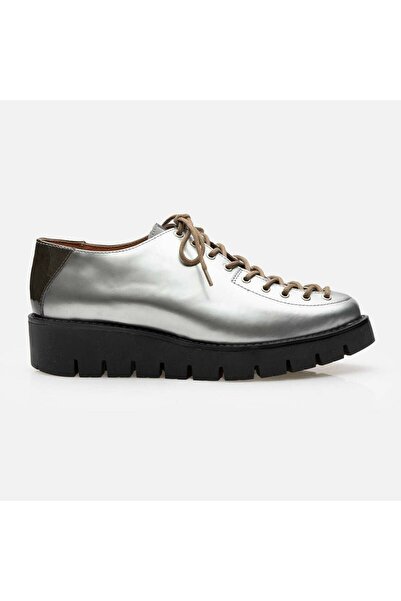UrbanShoes Women's casual shoes with lace-up to the toe made of genuine Leath...