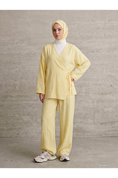 Foremia Side-Tie Strawberry Suit-Yellow