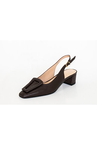 LAVENDER SHOES أحذية نسائية بكعب عالٍ مع إكسسوارات جلدية
