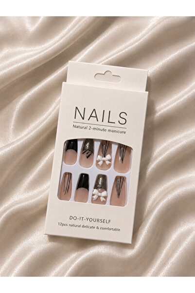 LUNIVRA Nude Siyah French Fiyonk Detaylı Takma Tırnak Seti 12'li Press On Nail