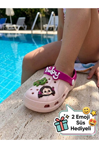 ozzo kids صنادل وشباشب للأطفال البنات مزينة برموز تعبيرية (مع هدية من رمزين ت...