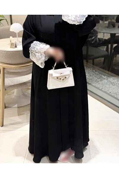 Rosana عباية سولاف, عباية بتصميم كلاسيكي باكمام بيضاء