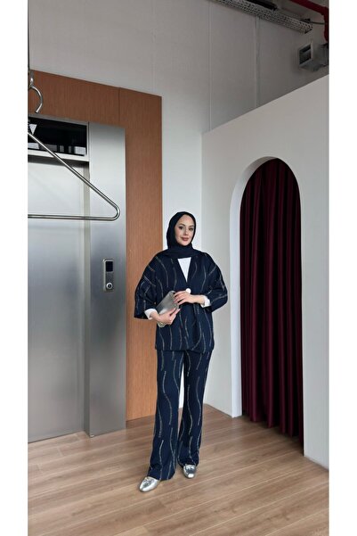 TheyYou طقم كيمونو نسائي بتفاصيل حجرية، تصميم فضفاض، مظهر أنيق، أرجل واسعة، ط...