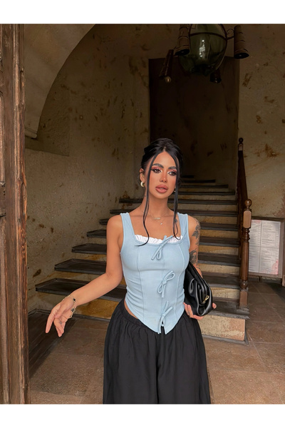 kırmızı butiks Blue Chest Lace-Up Ribbed Crop Top