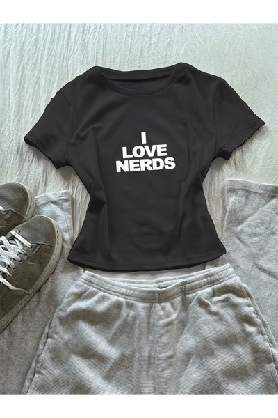 Le Savu بلوزة قصيرة مطبوعة من Kemer Boy I Love Nerds