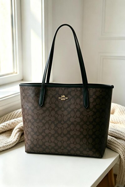 By Coach Tote Bag In Signature Canvas Women's Large Capacity Large Size Handh...