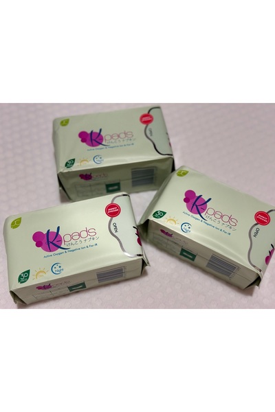 JC Premiere فوط صحية يومية K-Pads، مع الأكسجين النشط والأيونات السالبة والأشع...