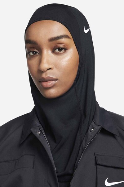 Nike حجاب رياضي نسائي من Pro Dri-FIT - حجاب تدريب قابل للتنفس وماص للعرق