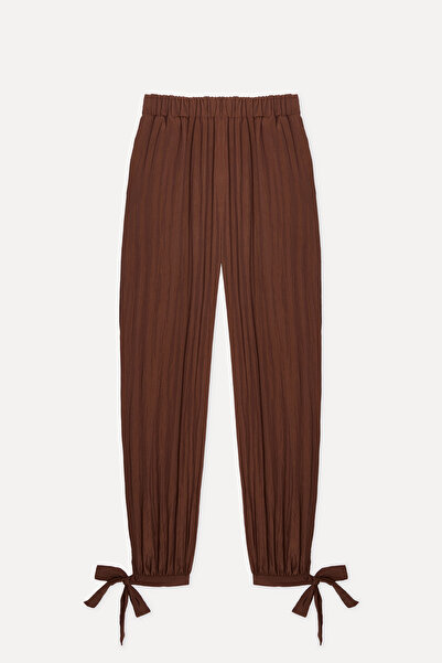 Mudo Women's Brown Chino Pants with Detailed Cuffs